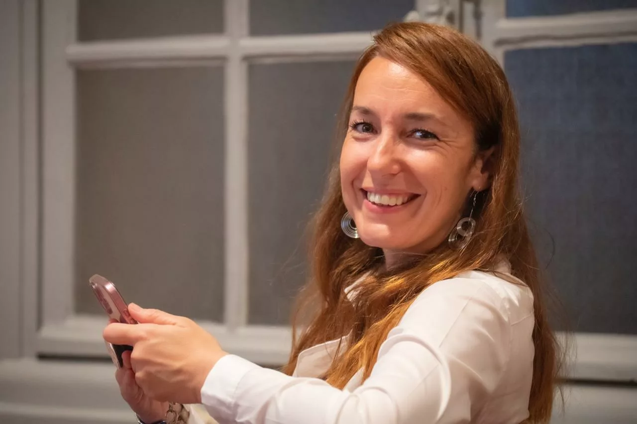 Portrait d'Amandine, co-fondatrice de Marsail, accompagnée en coaching premium par Haute Voix